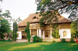 bolgatty palace in fort kochi